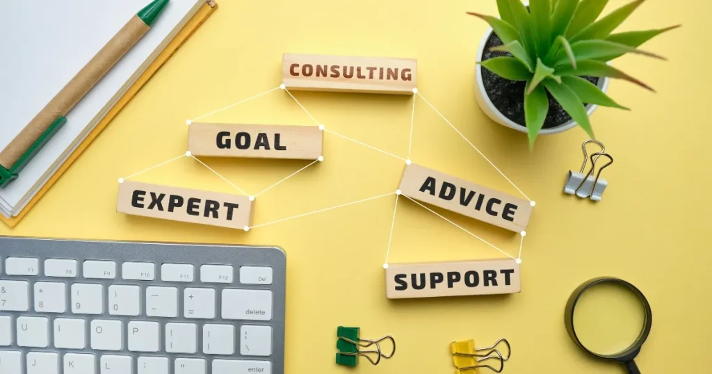コンサルティングを象徴するブロックとキーワード。『GOAL』『ADVICE』『SUPPORT』『EXPERT』が相互に結ばれた図。